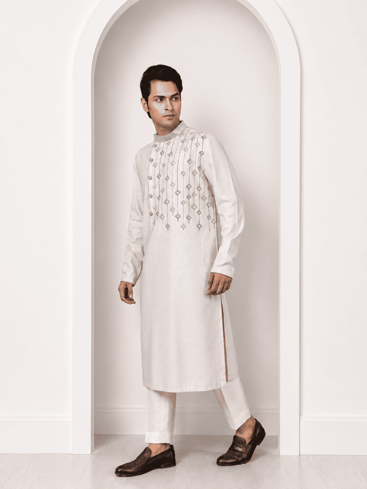 Offwhite Geometrical Pattern Embroidered Kurta Set