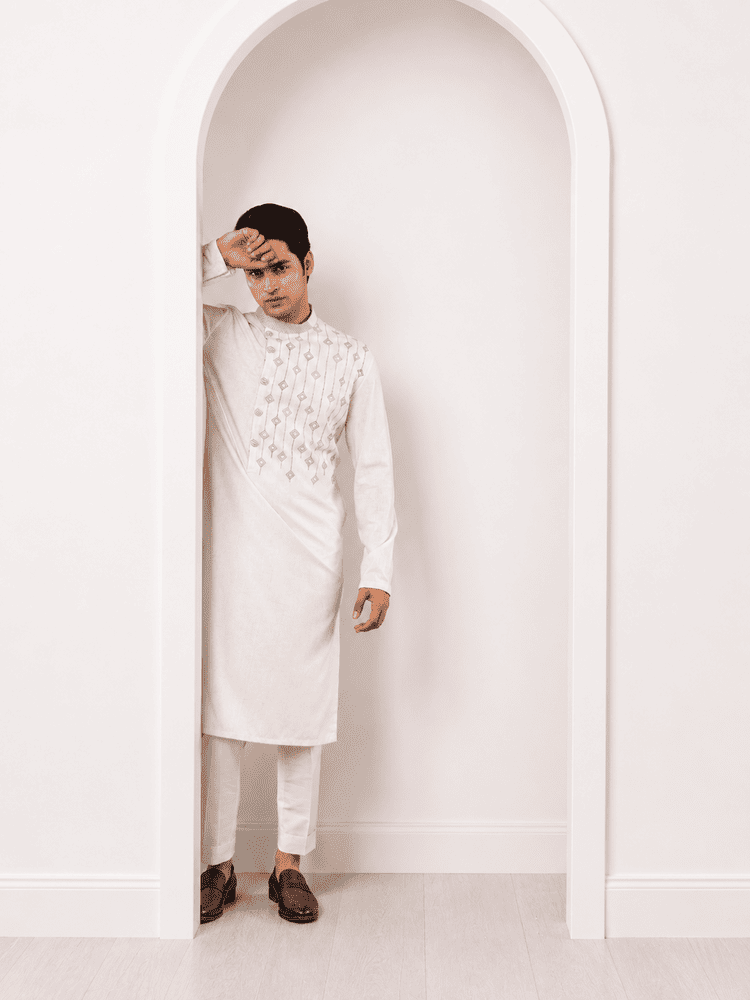 Offwhite Geometrical Pattern Embroidered Kurta Set
