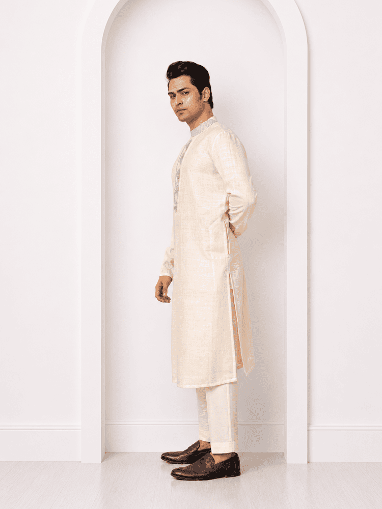 Offwhite Geometrical Pattern Embroidered Kurta Set