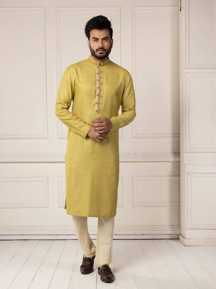 Green Kashmiri embroidery Kurta Set